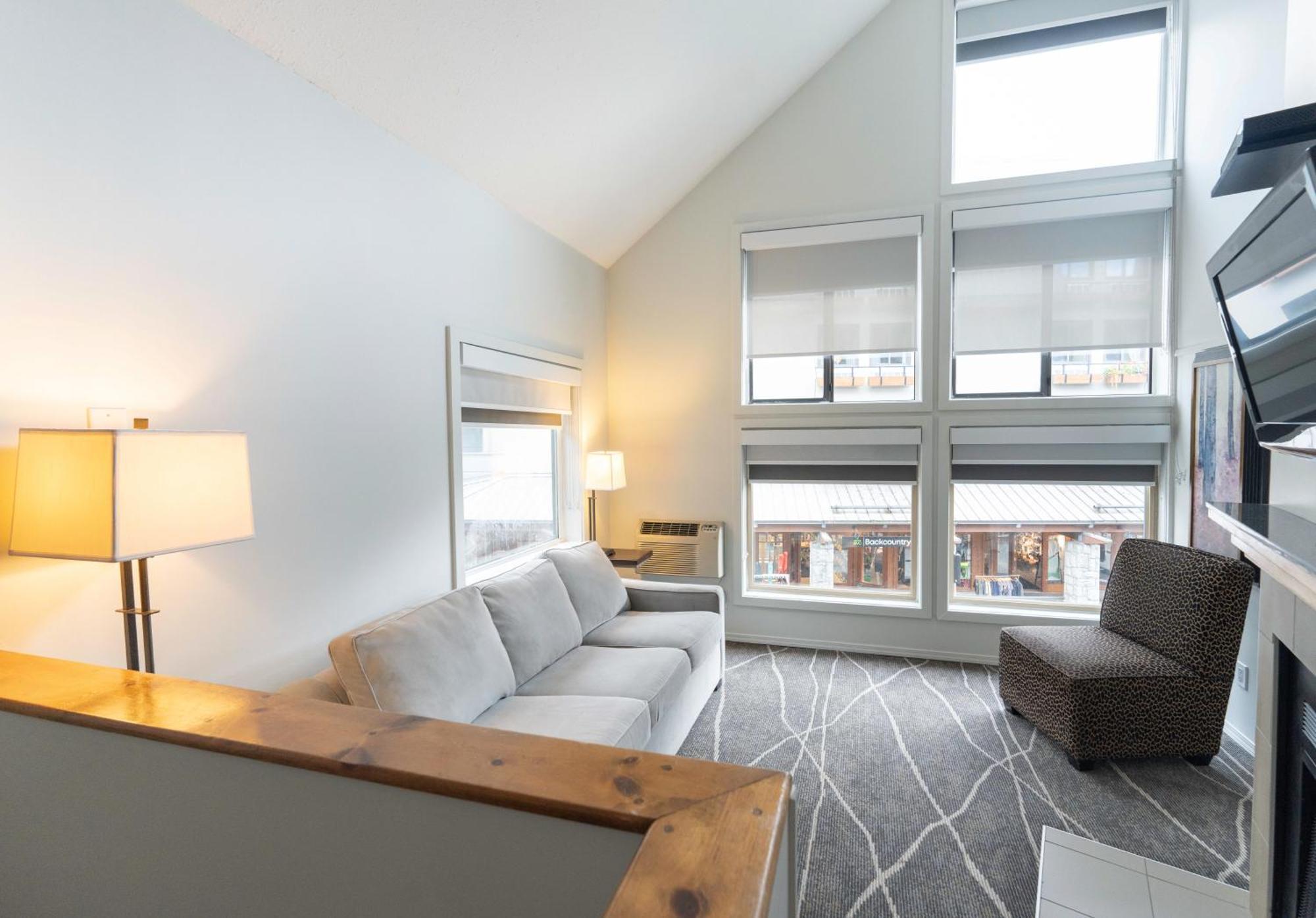 Executive Inn Whistler Zewnętrze zdjęcie